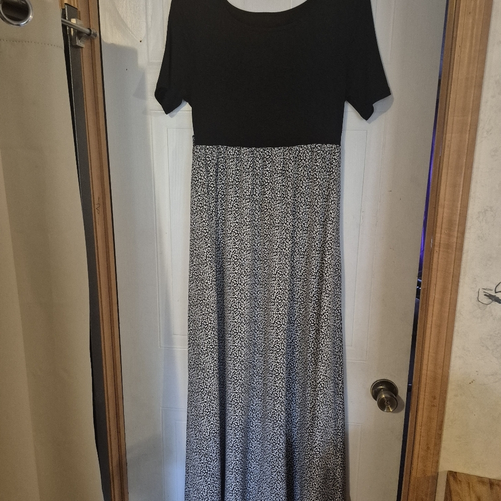 SHEIN Black and White Maxi Dress